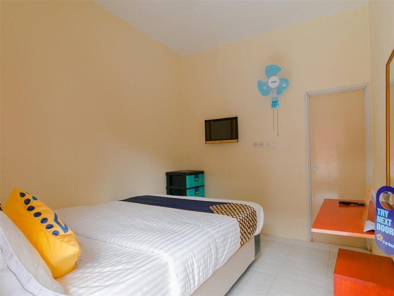 Ayu Homestay Syariah Sukabumi Exterior photo