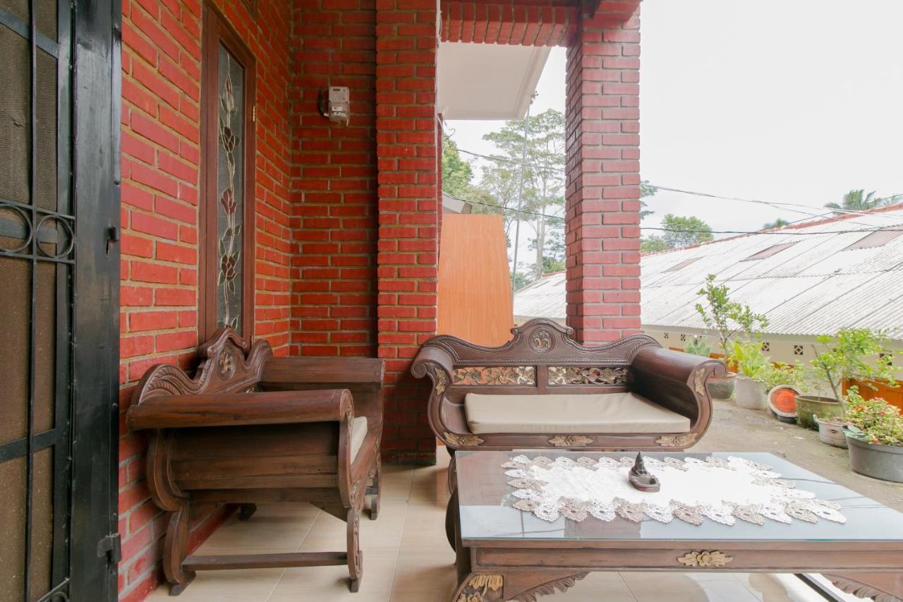 Ayu Homestay Syariah Sukabumi Exterior photo